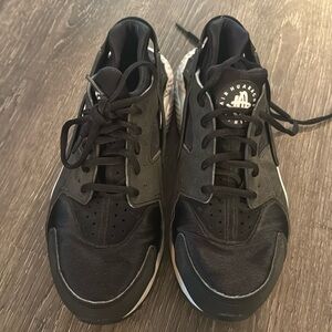 Women’s Nike Hercules Shoes